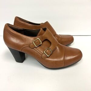 Clarks Ankle Booties Women 10 Tan Leather Sapphire Athena Heels Comfort Slip On